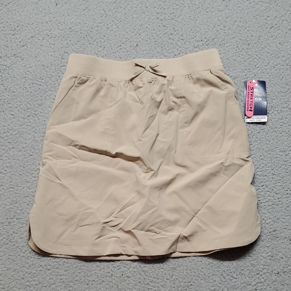 Izod Beige Stretch Skort with Pink Tag Detail Size 12